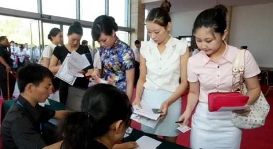 头等舱空姐的收入秘密_空姐专业招生收入