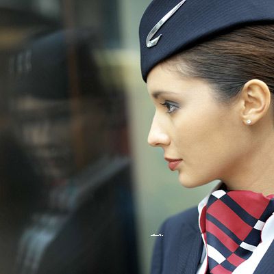 第九届大运会礼仪志愿者参照<em>空姐标准</em>培训-和