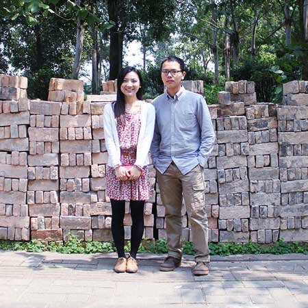 组图:大学生情侣换装照走红 <em>男生</em>爆笑穿裙穿高