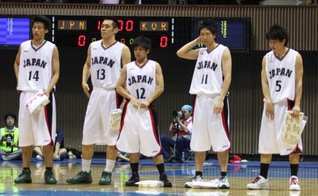 组图:张本天杰入选日本男篮20人大名单 号称中