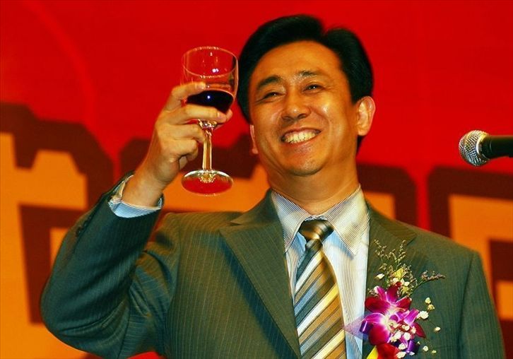 恒大老板许家印图片