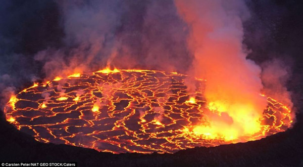 世界最大火山图片