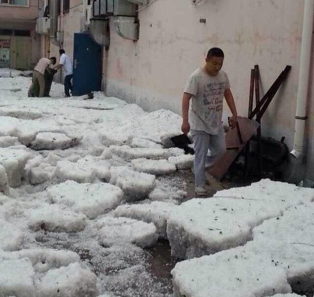 东胜暴雨图片