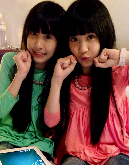 台湾萝莉双胞胎姐妹花走红清纯可爱人人点赞(组