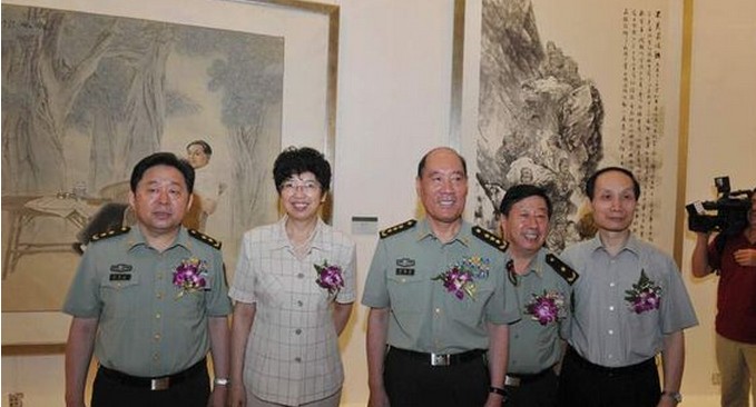 曝光谷俊山将军府别墅 红木家具价值数百万