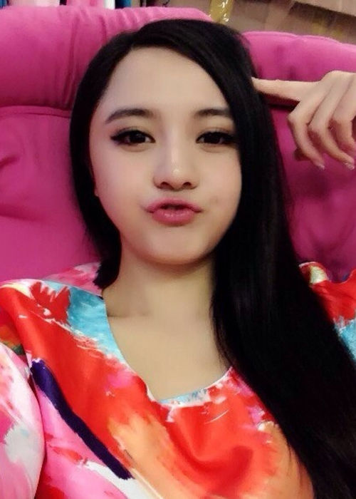 中国足坛的美女老总图片