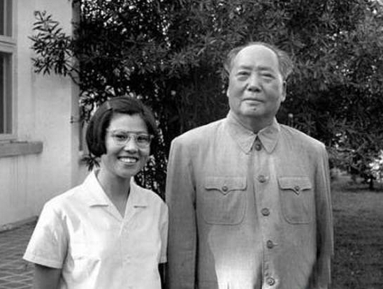 中国著名五大<em>美女</em>秘书 唐闻生出镜率几近<em>毛</em>主