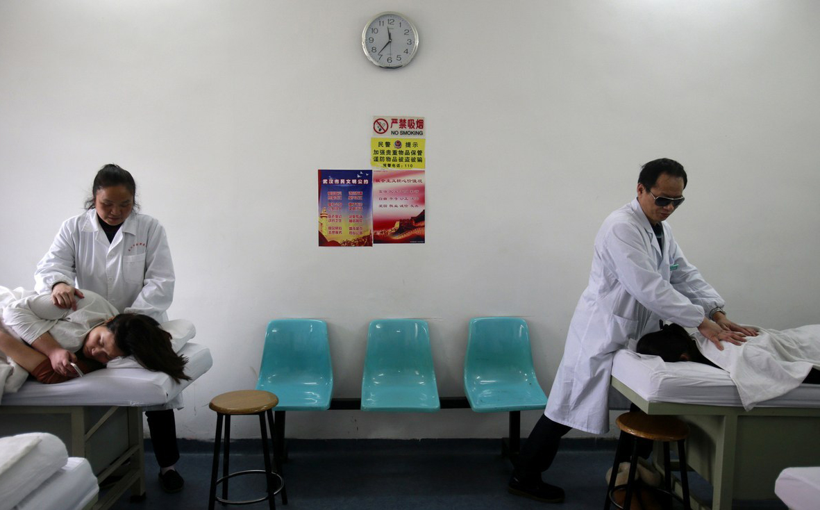 武汉盲人按摩师的炒股生活:有一种特殊优势-股票频道-和讯网