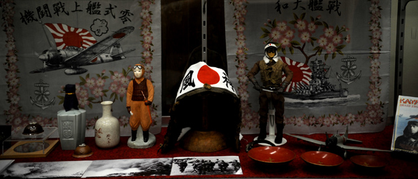 神风突击队又称神风特攻队和神风敢死队.