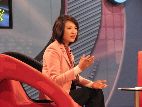 热议:广州电视台美女主播张小莉否认与张广宁结婚